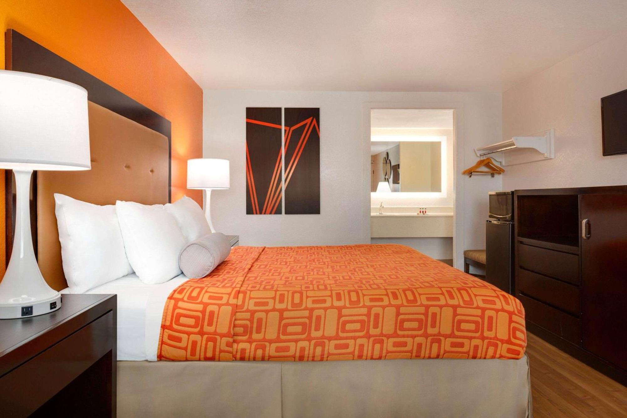 Howard Johnson By Wyndham Harrisonburg Extérieur photo