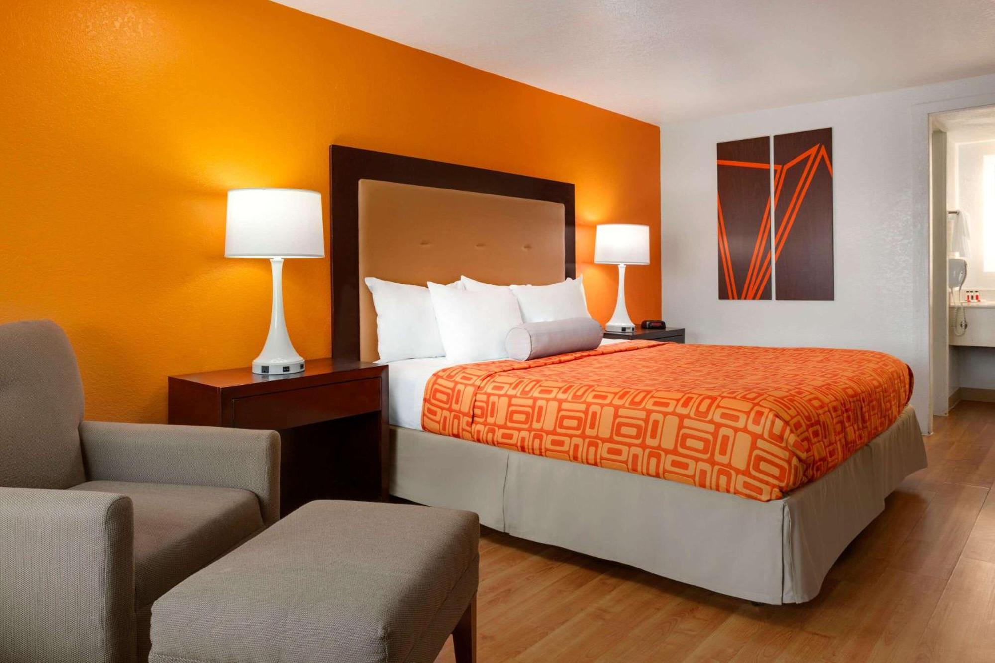 Howard Johnson By Wyndham Harrisonburg Extérieur photo
